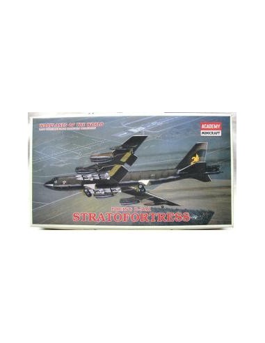 Boeing B-52H Stratofortress 1/144